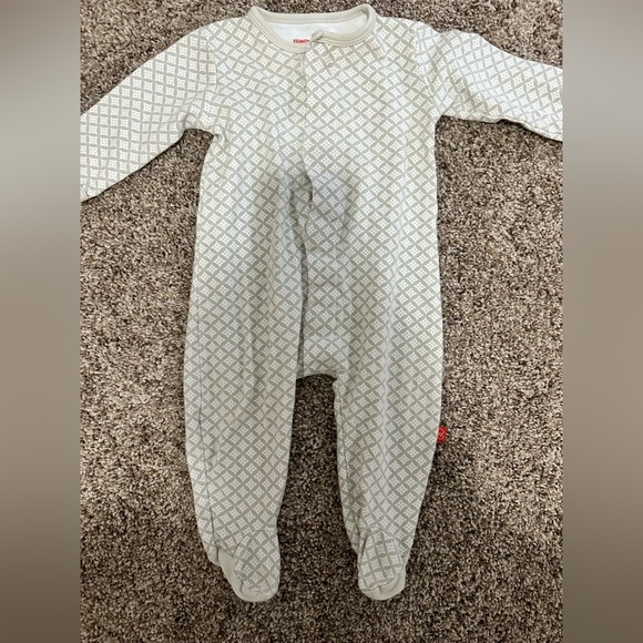 Magnetic Me Gray Geometric Kids Footie - Picture 1 of 2